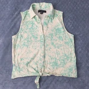 Urban Outfitters Collared Crop Top XS